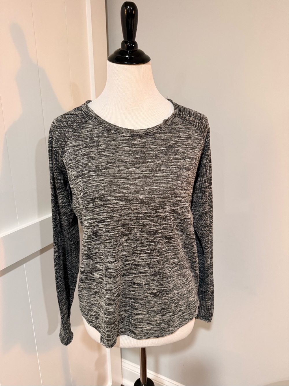 Prana Heathered Black & White Long-Sleeve Crew Top